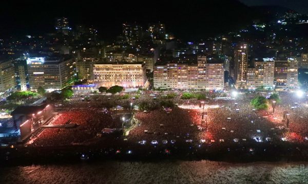 Copacabana, a praia das celebridades e das multidões muito antes de Lady Gaga