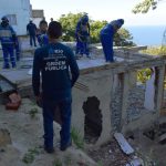 Construções irregulares são demolidas na favela do Vidigal; veja vídeo