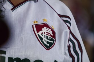 Chileno é preso por cometer atos racistas durante jogo contra o Fluminense