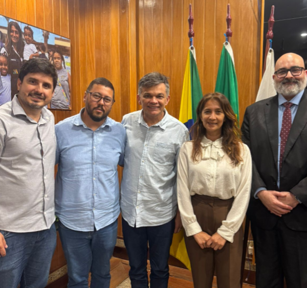 Dimas Gadelha cumpre agenda no Sul Fluminense e amplia presença no estado