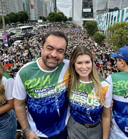 Com Castro e família Reis em peso, políticos marcam presença na Marcha para Jesus