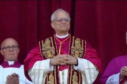 Robert Francis Prevost, dos Estados Unidos, é eleito papa Leão XIV
