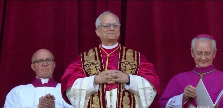 Robert Francis Prevost, dos Estados Unidos, é eleito papa Leão XIV