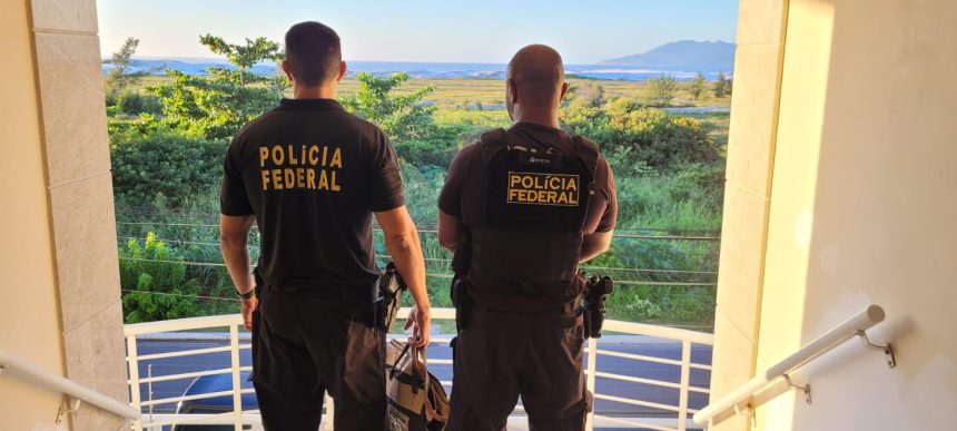 PF faz operação contra corrupção eleitoral envolvendo vereadores na Região dos Lagos