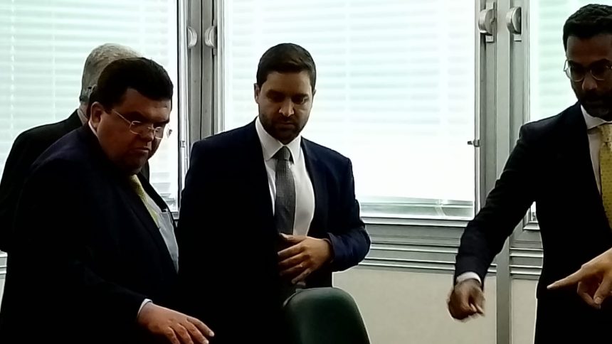 Indicado ao TCE, Thiago Pampolha chega à Alerj para sabatina
