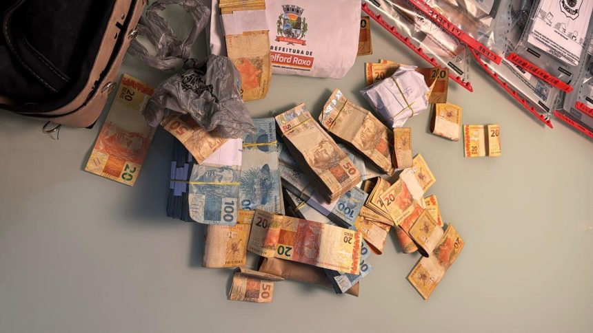 PF encontra R$ 140 mil em imóvel ligado a auditor fiscal na Zona Sul