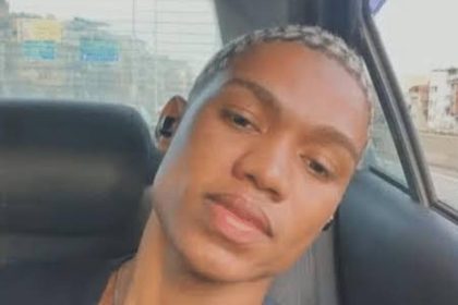 O bailarino Gabriel dos Santos Vieira, de 17 anos, é atingido por cinco tiros e morre quando estava indo para o trabalho