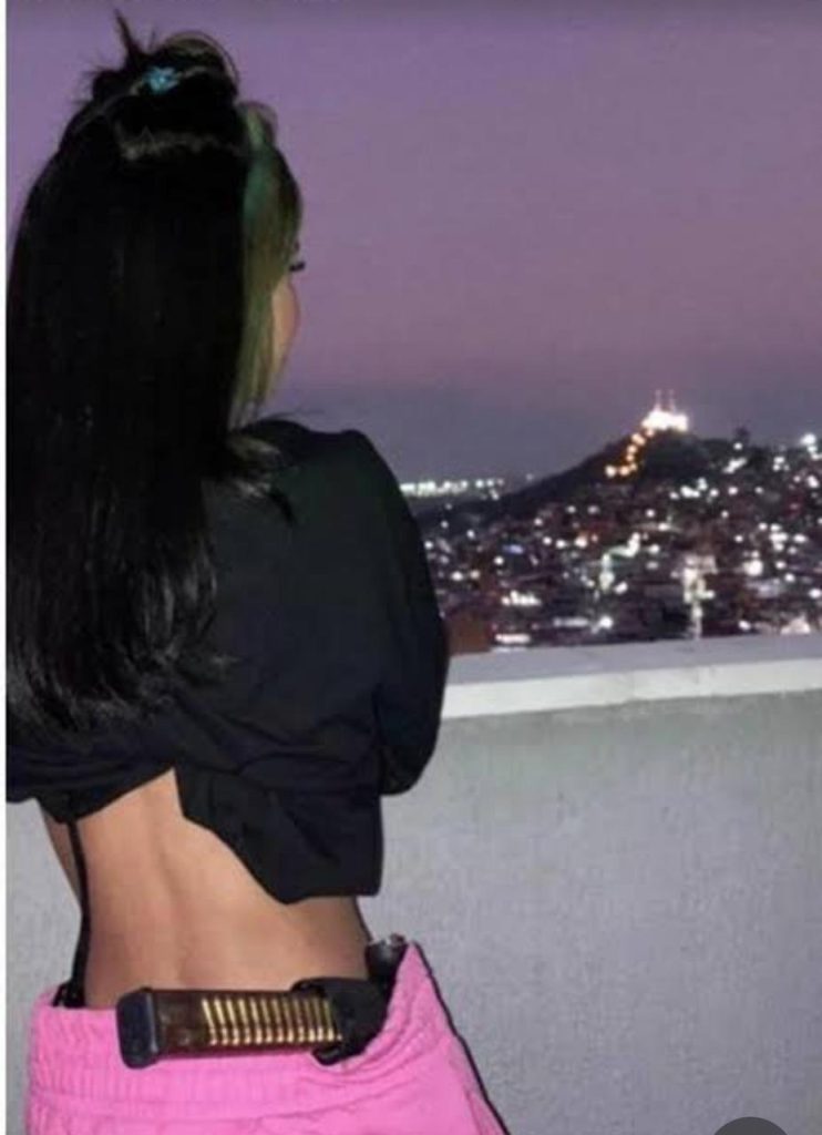 Polícia prende jovem considerada a RH do Comando Vermelho. 'O mundo é dos espertos', esnobava antes de ser encontrada 62 WhatsApp Image 2025 05 03 at 08.55.39