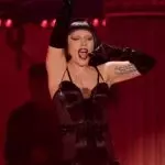 Lady Gaga em ação, em Copacabana: megashow levou 2,1 milhões de pessoas à orla e foi elogiado pela imprensa internacional