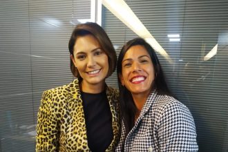Alerj vai conceder terceira homenagem para Michelle Bolsonaro