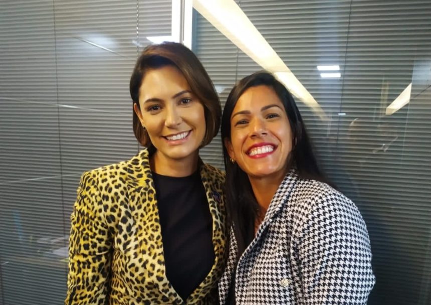 Alerj vai conceder terceira homenagem para Michelle Bolsonaro