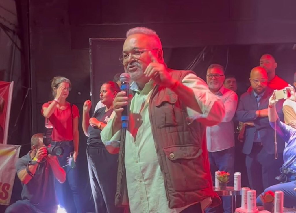 Com o Circo Voador lotado, Quaquá, Diego Zeidan e Alberes lançam suas candidaturas ao comando do PT 64 WhatsApp Image 2025 05 13 at 21.17.55 1