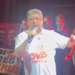 Washington Quaquá discursa no lançamento de sua candidatura a presidente nacional do PT: com o Circo Voador lotado, foram lançadas também as candidaturas de Diego Zeidan a presidente estadual e de Alberes Lima a municipal
