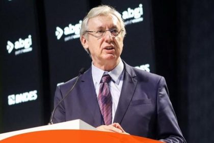 Celso Pansera, ex-ministro de Ciência e Tecnologia, vai deixar a Finep e assumir a Codemar, em Maricá