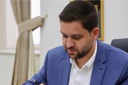 A segunda tentativa de suspender a indicação de Thiago Pampolha ao Tribunal de Contas do Estado (TCE-RJ) foi rejeitada peo Tribunal de Justiça, no plantão desta segunda-feira (19)