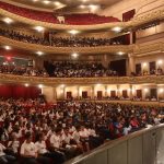 Theatro Municipal recebe 1,5 mil alunos para apresentação do Lago dos Cisnes