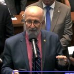 O líder do PSD na Assembleia Legislativa, Luiz Paulo, encaminha o voto favorável à indicação de Thiago Pampolha ao Tribunal de Contas od Estado, apesar de a nomeação do vice-governador atrapalhar os planos eleitorais do prefeito Eduardo Paes