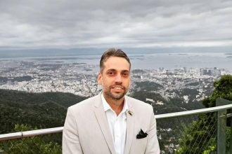 Câmara homenageia Quintino Freire, pioneiro do jornalismo digital no Rio