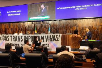 Rodrigo Amorim tenta barrar audiência na Alerj sobre atendimento médico a pessoas trans