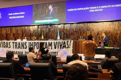 Rodrigo Amorim tenta barrar audiência na Alerj sobre atendimento médico a pessoas trans