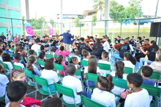 Orquestra Aprendiz Musical inicia turnê com dez apresentações em escolas públicas do Rio