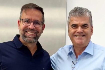 Washington Reis e o futuro presidente do MDB municipal, Vítor Hugo: partido se reorganiza, já de olho nas eleições de 2026