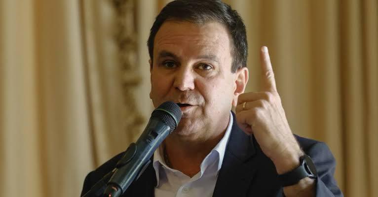 Irritado com sucessivas derrotas na Câmara, o prefeito Eduardo Paes desancou os vereadores do seu PSD em grupo de mensagens