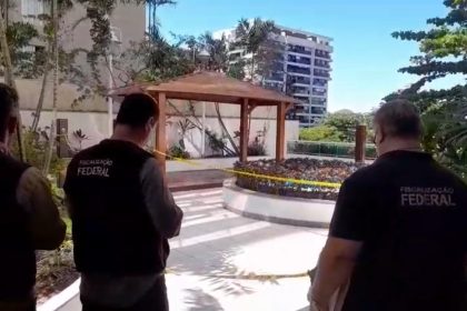 Fiscais do CREA-RJ vistoriam o local onde uma pilastra matou menina: obra não teve atuação de engenheiros
