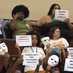 Procurador-geral de Justiça contesta lei que impõe cartazes antiaborto em hospitais do Rio