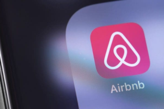 A discussão sobre o projeto de lei para regulamentar plataformas de aluguel por temporada — o Airbnb —, ganha um novo capítulo na Câmara de Vereadores do Rio. Desta vez, a proposta será discutida com representantes da Polícia Civil e Polícia Militar. A próxima reunião da comissão especial para debater a questão será no dia 12 de maio, segunda-feira.