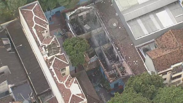 Incêndio atinge escola municipal na Tijuca