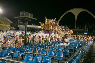 MP entra na justiça cobrando transparência da Liesa na venda de frisas para o carnaval