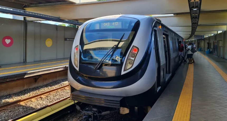 Tarifa de metrô e trens vai cair para R$ 4,70, anuncia governo do estado