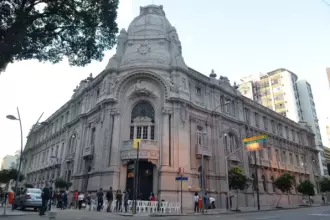 O Ministério Público Federal (MPF) recomendou que o imóvel do antigo Departamento de Ordem Política e Social (Dops), na Rua da Relação, nº 38/40, no Centro, deve ser destinado à criação de um centro de memória em defesa dos direitos humanos e dos grupos sociais vítimas da violência de Estado cometida naquele local.