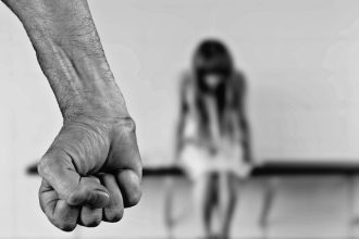 Denúncias de violência contra a mulher crescem mais de 40% no MPRJ
