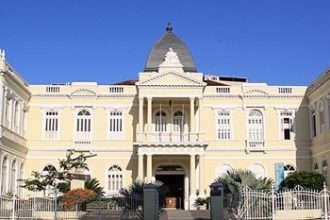 Instituto de Ginecologia da UFRJ enfrenta paralisações por falta de verba pública