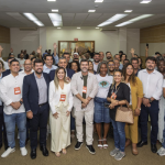 O presidente da Embratur, Marcelo Freixo, lançou nesta sexta-feira (16), em Búzios, ao lado do prefeito Alexandre Martins e outros 8 prefeitos da Costa do Sol, o Programa Novas Rotas, voltado para a internacionalização de destinos turísticos brasileiros ainda fora dos roteiros tradicionais, por meio da capacitação de profissionais do setor.