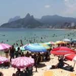 Prefeitura é intimada a entregar documentos sobre a instalação de decks na orla