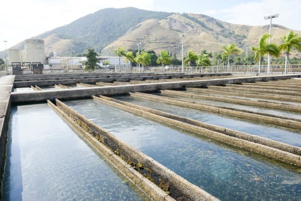 Cedae conclui manutenção no Guandu e água começa a ser retomada no Rio e na Baixada