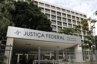 Justiça condena quatro por trabalho análogo à escravidão em restaurantes de Teresópolis
