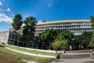 Hoje tem aula? A pergunta que não sai da boca dos alunos da UFRJ