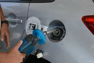 ANP fiscaliza 25 postos de combustíveis no Rio; seis locais foram autuados