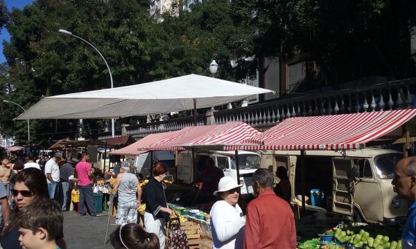 Parte gastronômica da Feira da Glória será transferida para a Praça Paris