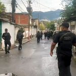 Polícia prende dez suspeitos em operação contra o Comando Vermelho na Zona Oeste