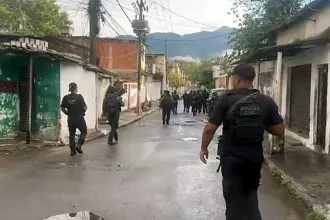 Polícia prende dez suspeitos em operação contra o Comando Vermelho na Zona Oeste
