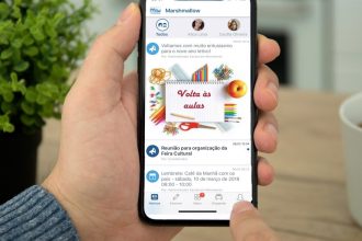 Castro aprova criação de app para reduzir evasão nas escolas estaduais