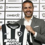 Campeão brasileiro e da Libertadores, ex-técnico do Botafogo vai ganhar mais uma medalha: a Tiradentes