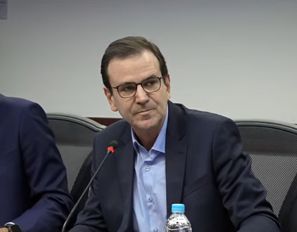 Paes confronta oposição na Câmara e critica os adiamentos do projeto da Guarda