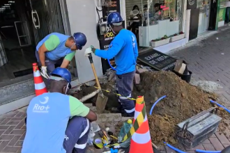 Quatro são presos durante ação contra furtos de água em Itaguaí