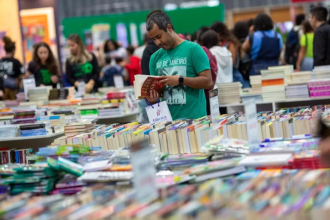 Livros, cultura e muita história: Bienal do Livro abre as portas no Rio
